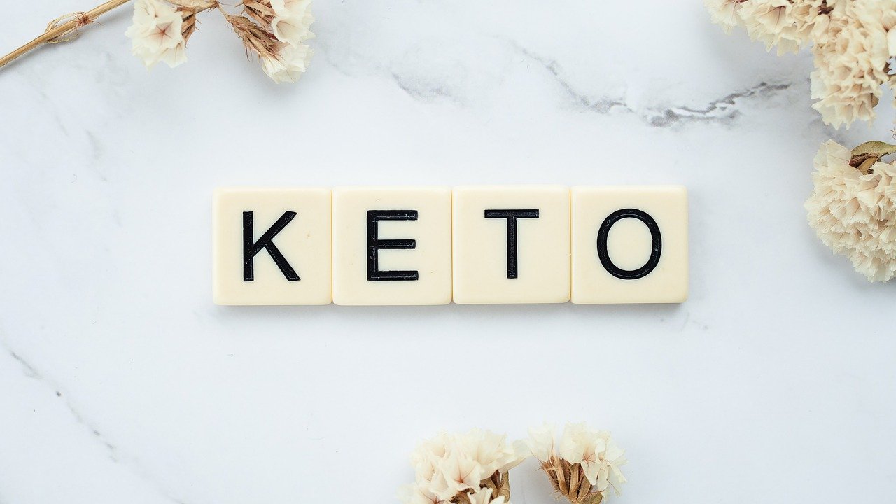 Czy na diecie ketogenicznej można sobie pozwolić na „cheat day”?