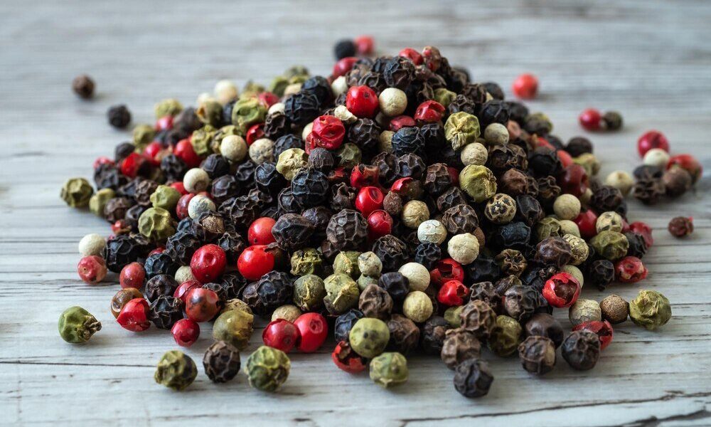 Gdzie rośnie pieprz – uprawa, zbiory, ciekawostki