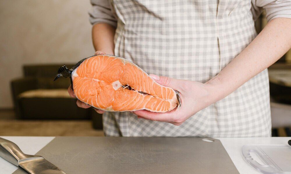 Pieczony łosoś – przepis krok po kroku