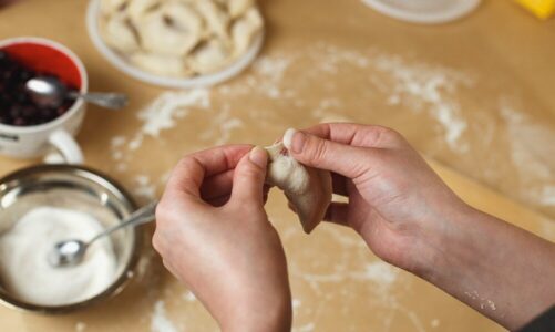 Uszka z grzybami – przepis krok po kroku